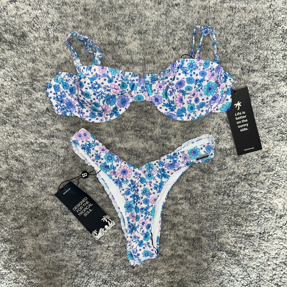 NWT Blackbough Amelia Frilled Underwire Top and Frilled Cheeky Bikini Set